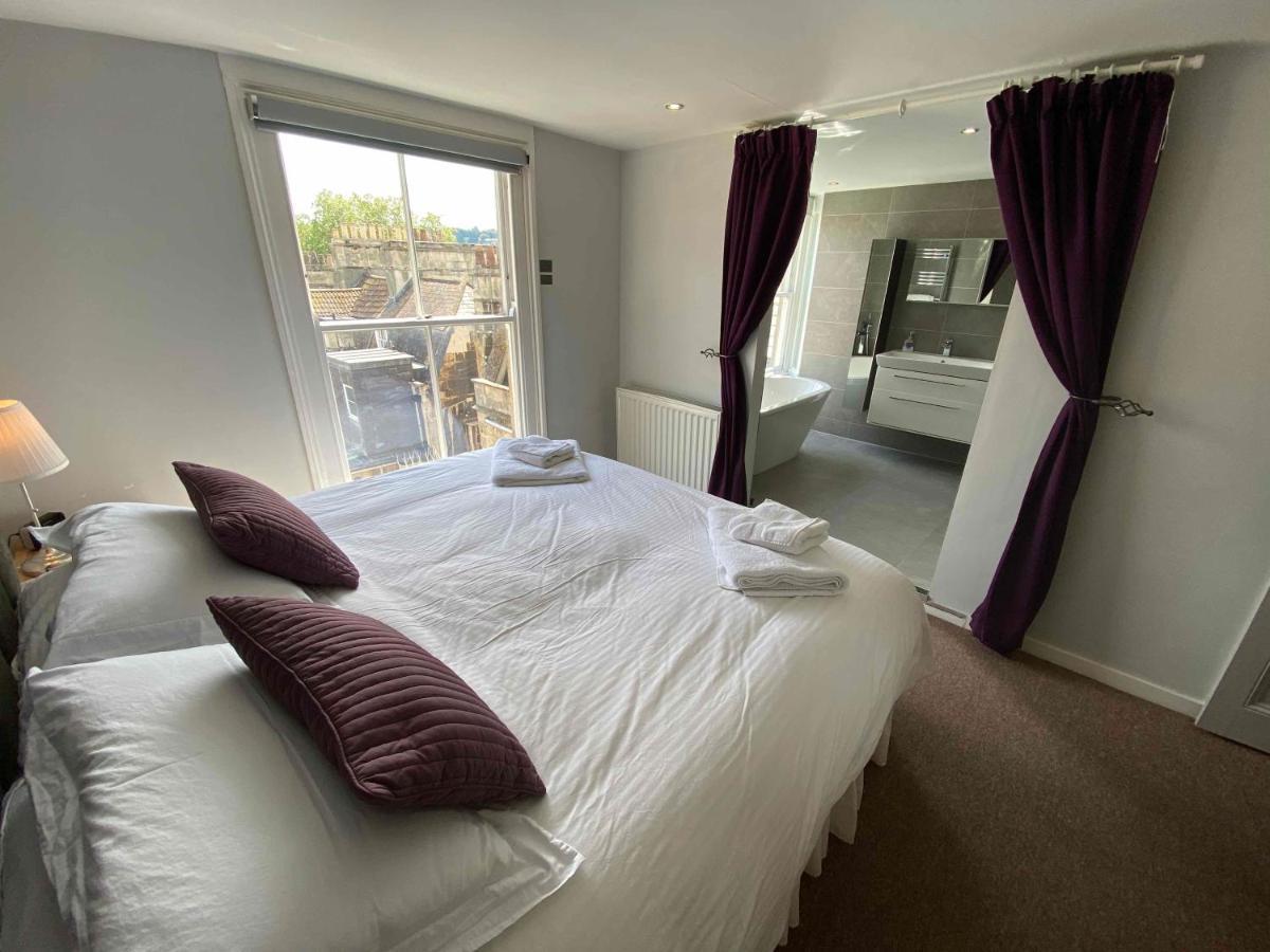 Bath Roof Terrace Apartment, City Centre, Sleeps Up To 8 Exteriör bild